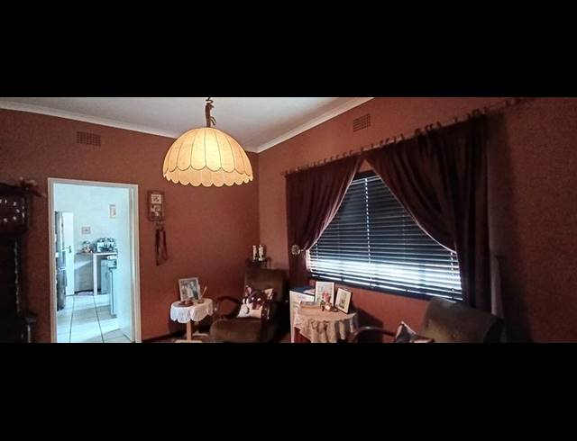 4 BEDROOM HOUSE FOR SALE IN PULLENS HOPE